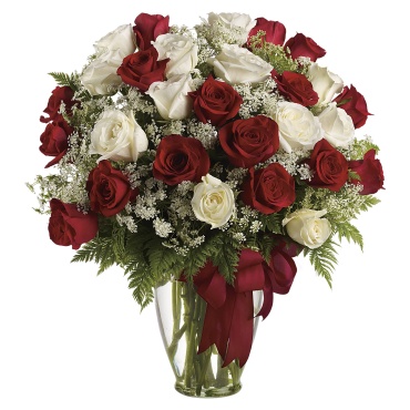 Love&#039;s Divine Bouquet - Long Stemmed Roses